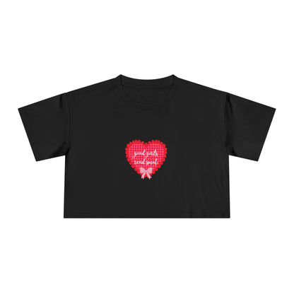Good Girls Read Smut Crop Tee